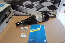 BILSTEIN Ilmajousijalka 45-249907 . Porsche Macan 95b , vasen tai oikea etu.